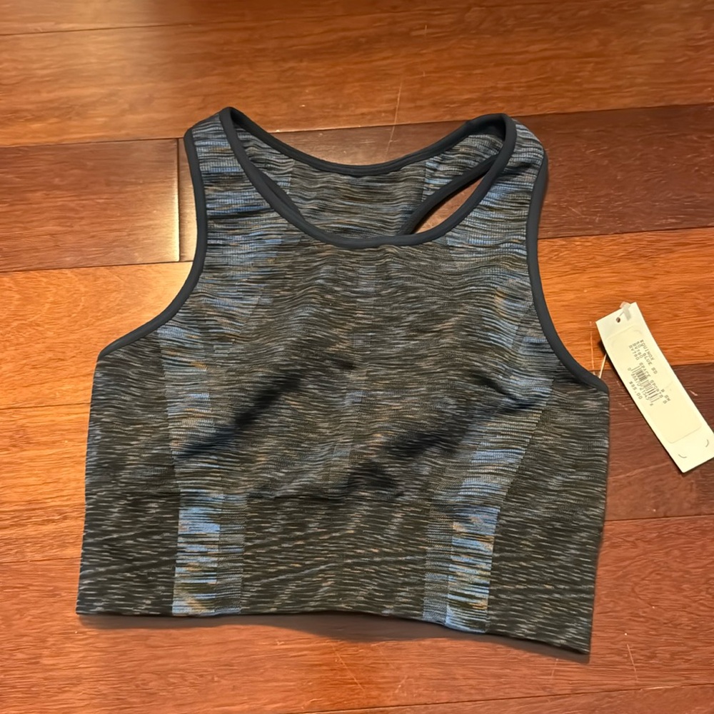 NWT Equinox sports bra